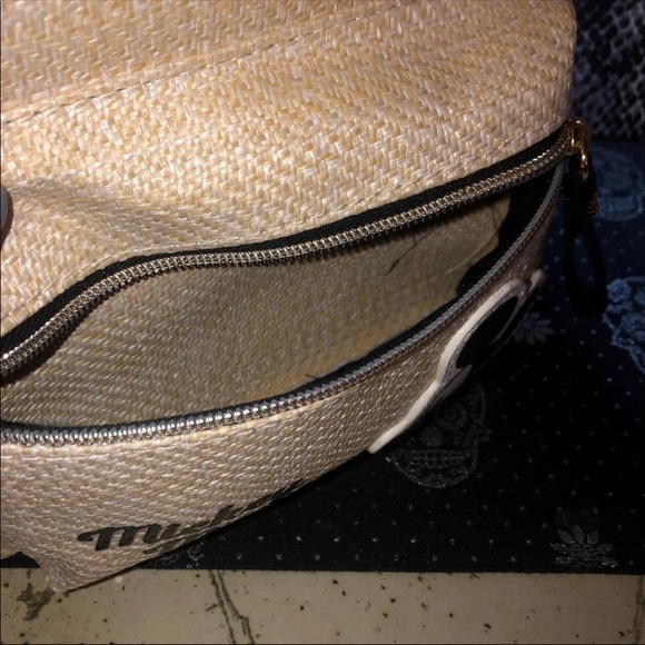 Disney lightweight Mickey Mouse Mini backpack new !!! - Picture 4 of 9